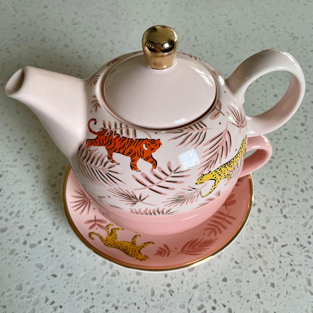 Pinky Up Tea for One